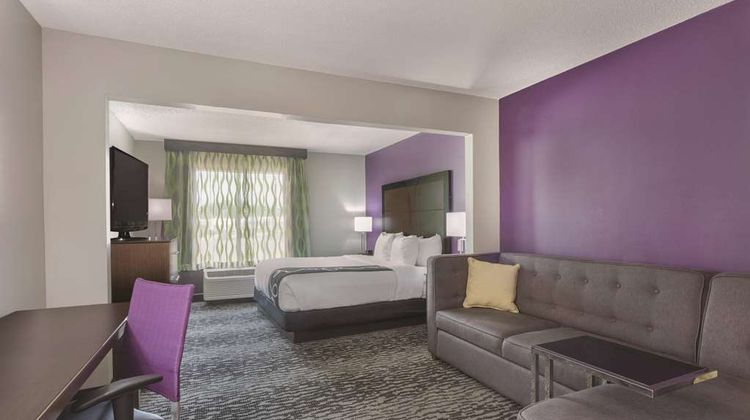 La Quinta Inn & Suites Columbus North Room