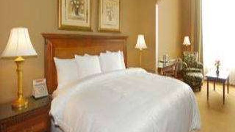 <b>The Wildwood Hotel Room</b>. Images powered by <a href="https://iceportal.shijigroup.com/" title="IcePortal" target="_blank">IcePortal</a>.