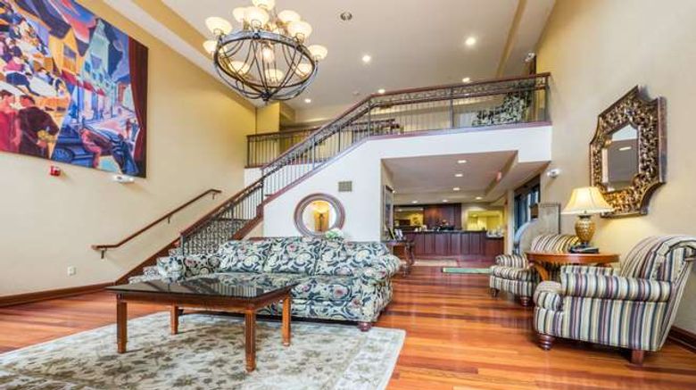 <b>The Wildwood Hotel Lobby</b>. Images powered by <a href="https://iceportal.shijigroup.com/" title="IcePortal" target="_blank">IcePortal</a>.