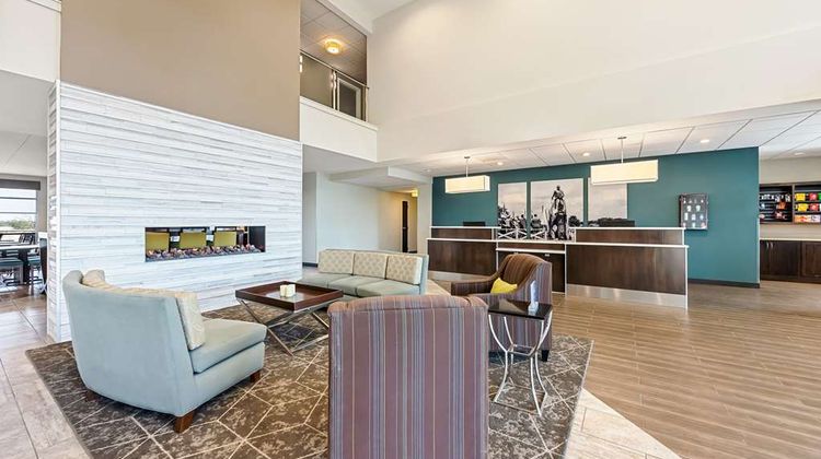 Best Western Plus Bolivar Hotel & Suites Lobby