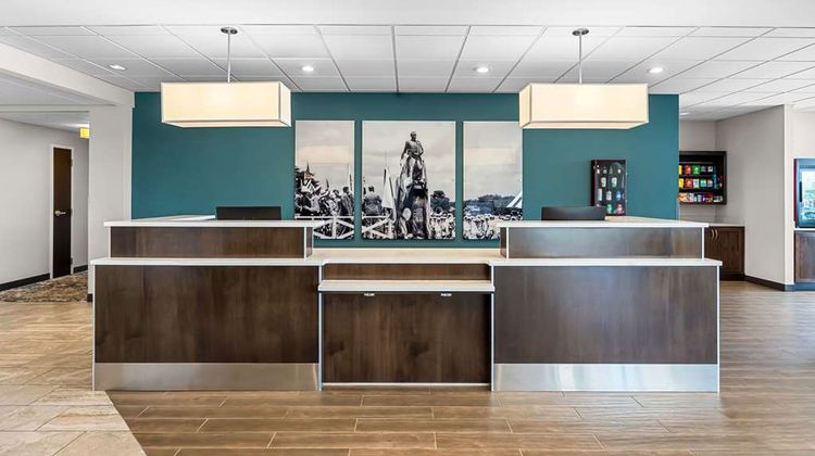 Best Western Plus Bolivar Hotel & Suites Lobby