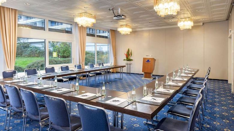 <b>Maritim Hotel Bellevue Kiel Meeting</b>. Images powered by <a href="https://iceportal.shijigroup.com/" title="IcePortal" target="_blank">IcePortal</a>.
