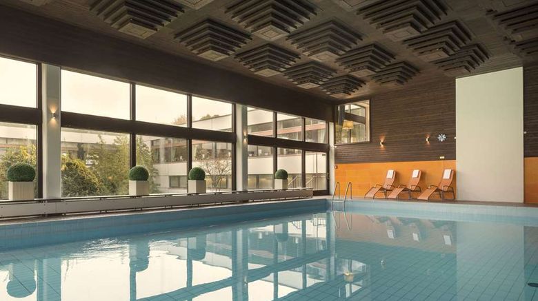 <b>Maritim Hotel Bellevue Kiel Pool</b>. Images powered by <a href="https://iceportal.shijigroup.com/" title="IcePortal" target="_blank">IcePortal</a>.