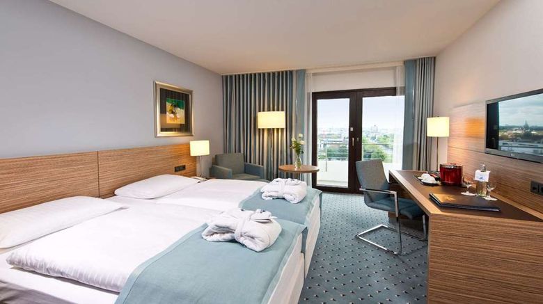 <b>Maritim Hotel Darmstadt Room</b>. Images powered by <a href="https://iceportal.shijigroup.com/" title="IcePortal" target="_blank">IcePortal</a>.