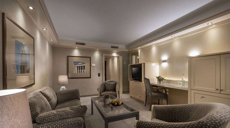<b>Maritim Hotel Darmstadt Suite</b>. Images powered by <a href="https://iceportal.shijigroup.com/" title="IcePortal" target="_blank">IcePortal</a>.