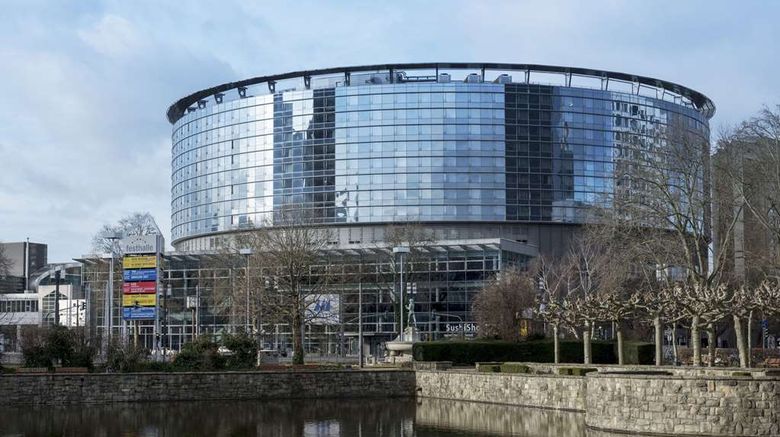 <b>Maritim Hotel Frankfurt Exterior</b>. Images powered by <a href="https://iceportal.shijigroup.com/" title="IcePortal" target="_blank">IcePortal</a>.