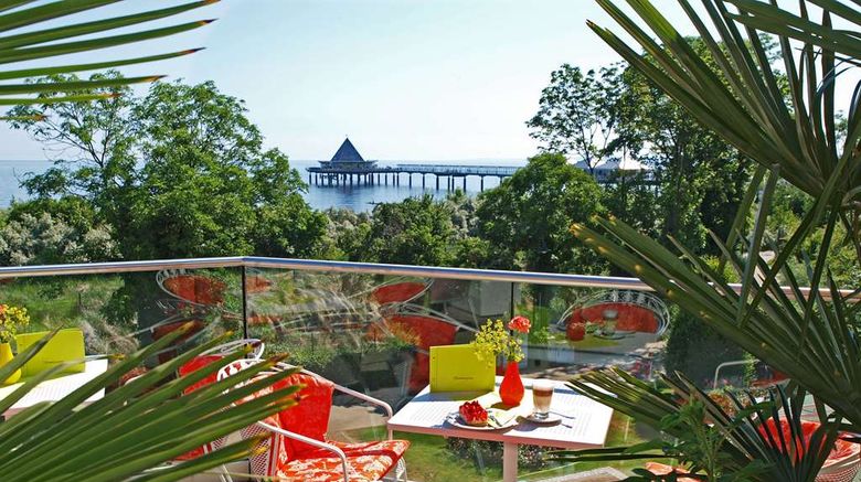 <b>Hotel Kaiserhof Heringsdorf Restaurant</b>. Images powered by <a href="https://iceportal.shijigroup.com/" title="IcePortal" target="_blank">IcePortal</a>.
