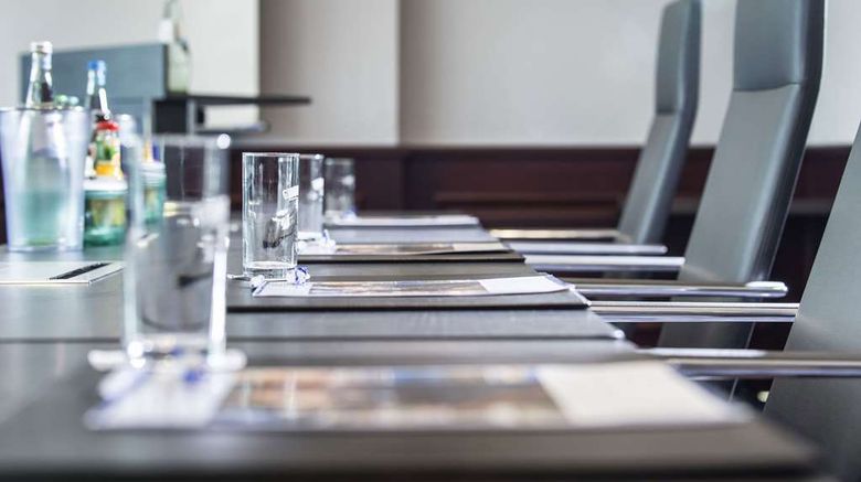 <b>Maritim Airport Hotel Hannover Meeting</b>. Images powered by <a href="https://iceportal.shijigroup.com/" title="IcePortal" target="_blank">IcePortal</a>.