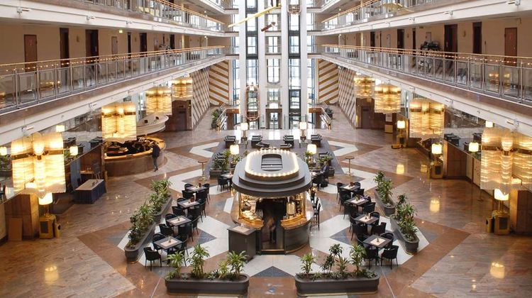 Maritim Airport Hotel Hannover Lobby