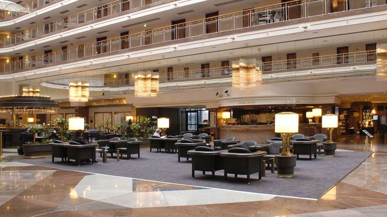 <b>Maritim Airport Hotel Hannover Lobby</b>. Images powered by <a href="https://iceportal.shijigroup.com/" title="IcePortal" target="_blank">IcePortal</a>.