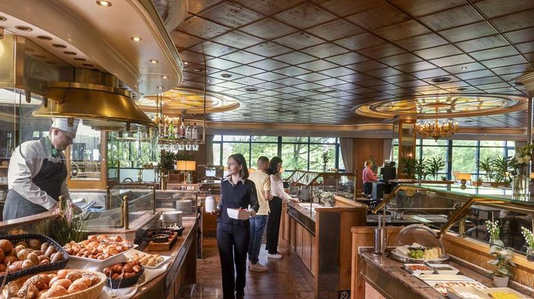 <b>Maritim Airport Hotel Hannover Restaurant</b>. Images powered by <a href="https://iceportal.shijigroup.com/" title="IcePortal" target="_blank">IcePortal</a>.