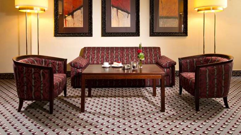 <b>Maritim Hotel Bad Homburg Lobby</b>. Images powered by <a href="https://iceportal.shijigroup.com/" title="IcePortal" target="_blank">IcePortal</a>.