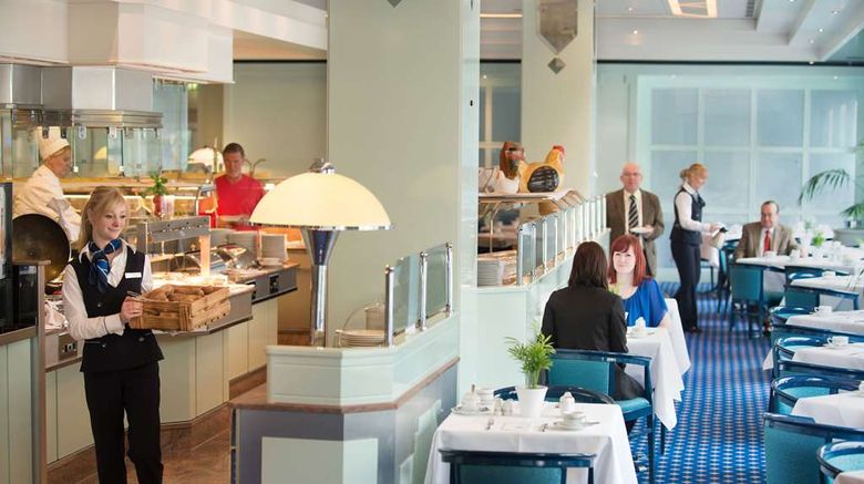 <b>Maritim Hotel Magdeburg Restaurant</b>. Images powered by <a href="https://iceportal.shijigroup.com/" title="IcePortal" target="_blank">IcePortal</a>.