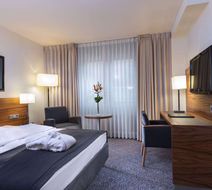 Maritim Hotel Muenchen Room