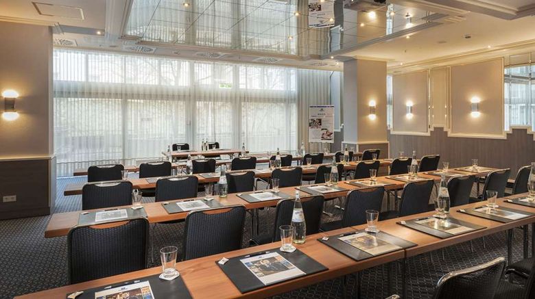 <b>Maritim Hotel Muenchen Meeting</b>. Images powered by <a href="https://iceportal.shijigroup.com/" title="IcePortal" target="_blank">IcePortal</a>.