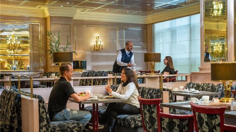 <b>Maritim Hotel Muenchen Restaurant</b>. Images powered by <a href="https://iceportal.shijigroup.com/" title="IcePortal" target="_blank">IcePortal</a>.