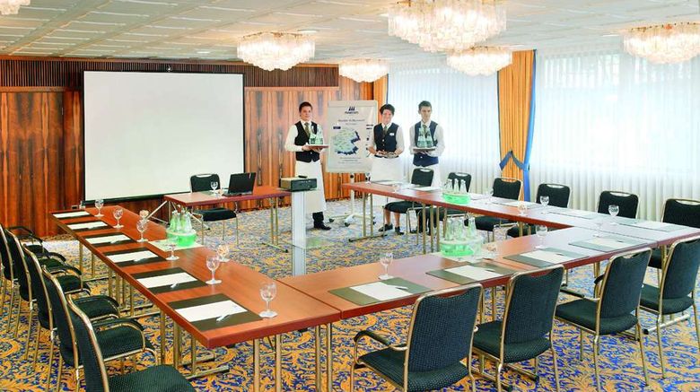 <b>Maritim Hotel Bad Salzuflen Meeting</b>. Images powered by <a href="https://iceportal.shijigroup.com/" title="IcePortal" target="_blank">IcePortal</a>.