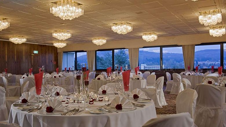 <b>Maritim Hotel Bad Salzuflen Ballroom</b>. Images powered by <a href="https://iceportal.shijigroup.com/" title="IcePortal" target="_blank">IcePortal</a>.