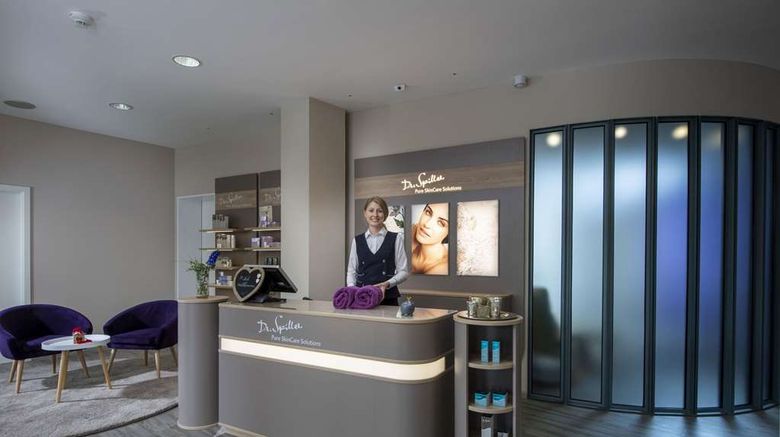 <b>Maritim TitiseeHotel Health</b>. Images powered by <a href="https://iceportal.shijigroup.com/" title="IcePortal" target="_blank">IcePortal</a>.