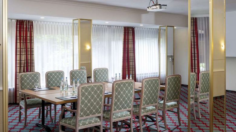 <b>Maritim TitiseeHotel Meeting</b>. Images powered by <a href="https://iceportal.shijigroup.com/" title="IcePortal" target="_blank">IcePortal</a>.