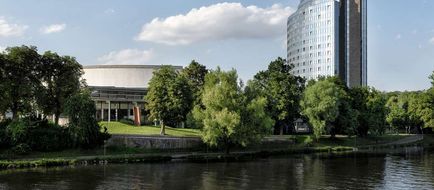 Maritim Hotel Ulm Exterior