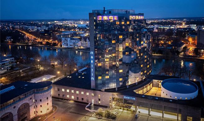 Maritim Hotel Ulm Exterior