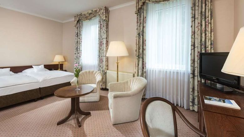 <b>Maritim Badehotel Room</b>. Images powered by <a href="https://iceportal.shijigroup.com/" title="IcePortal" target="_blank">IcePortal</a>.