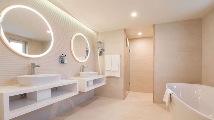 Maritim Antonine Hotel & Spa Suite