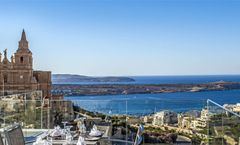 Maritim Antonine Hotel & Spa
