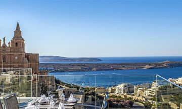 Maritim Antonine Hotel & Spa