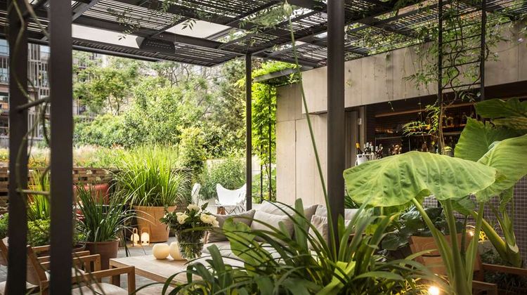 Alexandra Barcelona, Curio Collection Exterior