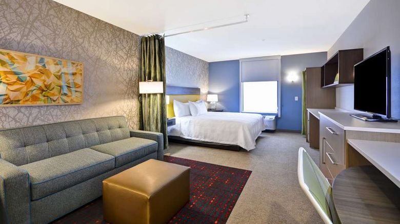 <b>Home2 Suites Columbus Arpt East Broad Room</b>. Images powered by <a href="https://iceportal.shijigroup.com/" title="IcePortal" target="_blank">IcePortal</a>.