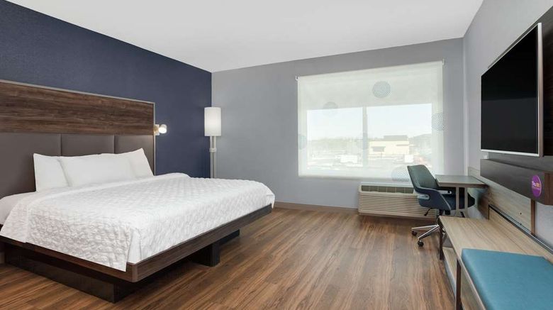 <b>Tru by Hilton Jacksonville St. Johns Room</b>. Images powered by <a href="https://iceportal.shijigroup.com/" title="IcePortal" target="_blank">IcePortal</a>.