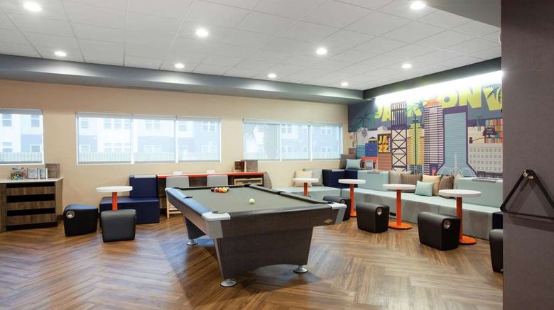 <b>Tru by Hilton Jacksonville St. Johns Lobby</b>. Images powered by <a href="https://iceportal.shijigroup.com/" title="IcePortal" target="_blank">IcePortal</a>.