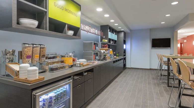<b>Home2 Suites Kansas City Downtown Restaurant</b>. Images powered by <a href="https://iceportal.shijigroup.com/" title="IcePortal" target="_blank">IcePortal</a>.