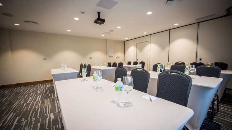 <b>Hampton by Hilton Santo Domingo Airport Meeting</b>. Images powered by <a href="https://iceportal.shijigroup.com/" title="IcePortal" target="_blank">IcePortal</a>.
