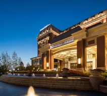 DoubleTree Oriental Movie Metropolis Exterior
