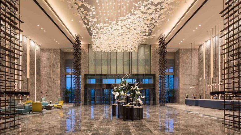 <b>DoubleTree Oriental Movie Metropolis Lobby</b>. Images powered by <a href="https://iceportal.shijigroup.com/" title="IcePortal" target="_blank">IcePortal</a>.