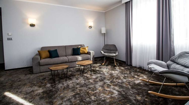 Best Western Plus Premium Inn Suite