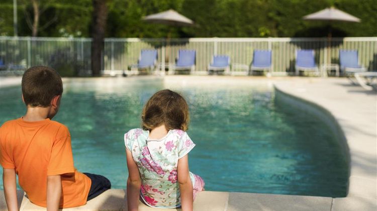 Novotel Kochi Infopark Pool