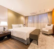 Howard Johnson Incheon Airport Room