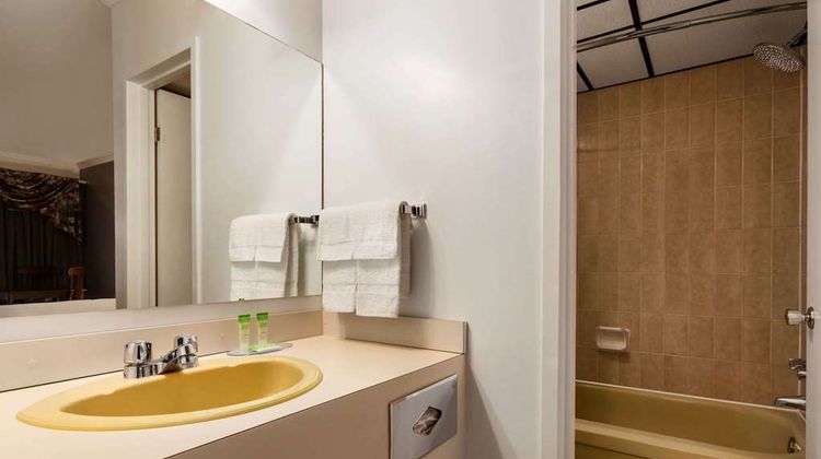 Travelodge Baie Comeau Room