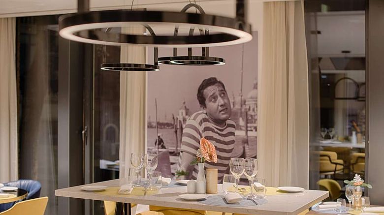 <b>Avani Rio Novo Venice Hotel Restaurant</b>. Images powered by <a href="https://iceportal.shijigroup.com/" title="IcePortal" target="_blank">IcePortal</a>.