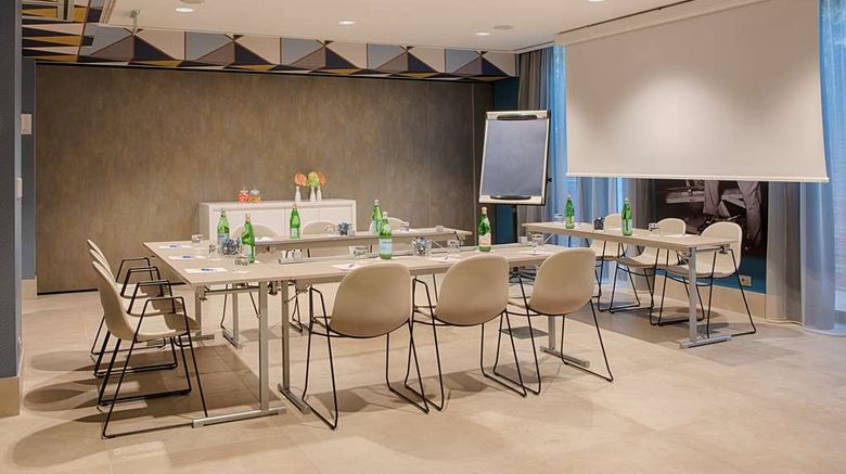 <b>Avani Rio Novo Venice Hotel Meeting</b>. Images powered by <a href="https://iceportal.shijigroup.com/" title="IcePortal" target="_blank">IcePortal</a>.