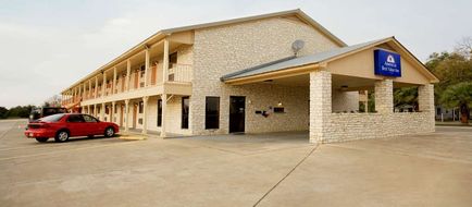 Americas Best Value Inn Exterior