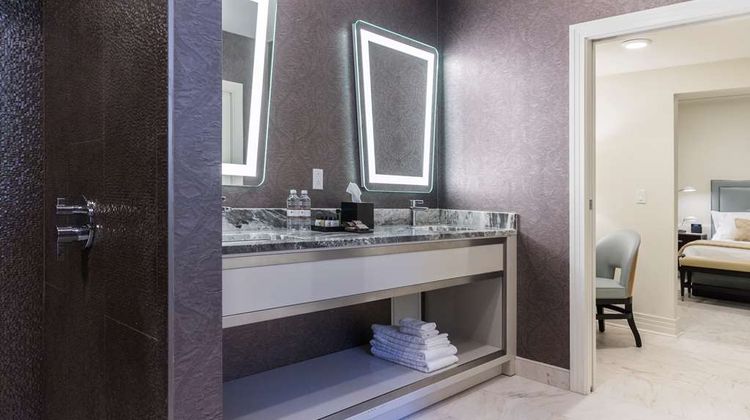 Jung Hotel and Residences Room