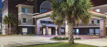 La Quinta Inn/Stes Walker–Denham Springs Exterior