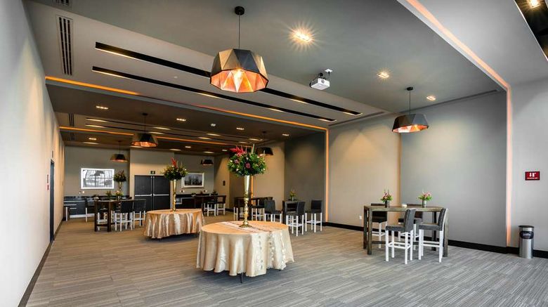 <b>Hilton Garden Inn Aguascalientes Meeting</b>. Images powered by <a href="https://iceportal.shijigroup.com/" title="IcePortal" target="_blank">IcePortal</a>.
