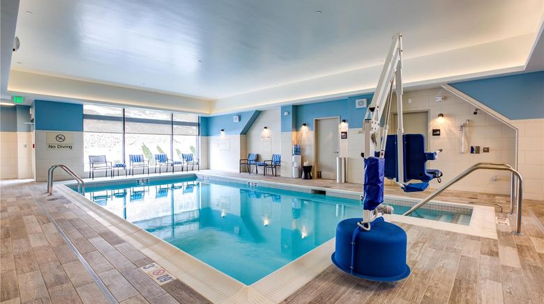 <b>Hampton Inn & Suites Boston/Waltham Pool</b>. Images powered by <a href="https://iceportal.shijigroup.com/" title="IcePortal" target="_blank">IcePortal</a>.
