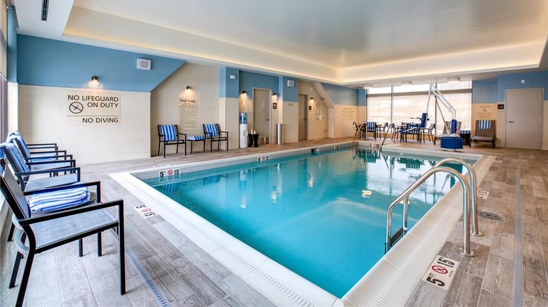 <b>Hampton Inn & Suites Boston/Waltham Pool</b>. Images powered by <a href="https://iceportal.shijigroup.com/" title="IcePortal" target="_blank">IcePortal</a>.